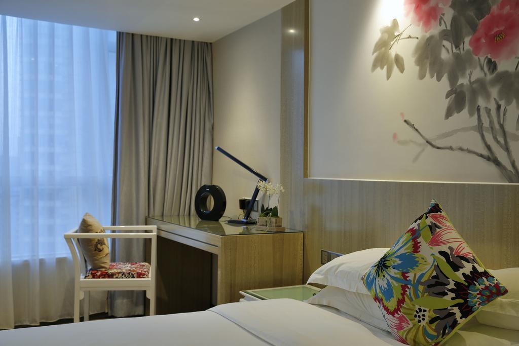 Paco Hotel Beijing Road Pedestrian Street Tuanyida Metro Guangzhou Bagian luar foto