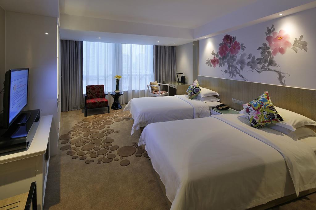 Paco Hotel Beijing Road Pedestrian Street Tuanyida Metro Guangzhou Bagian luar foto