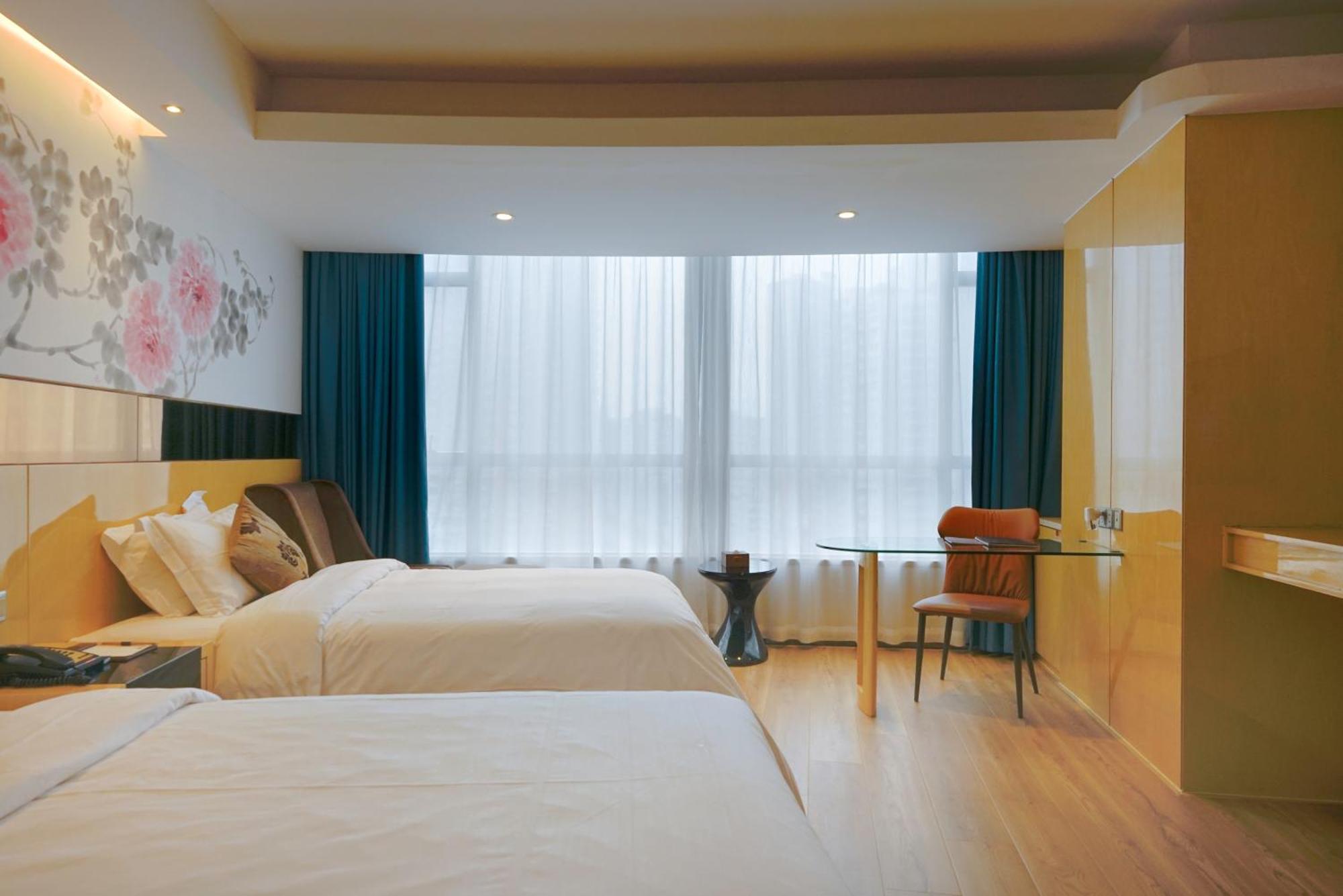 Paco Hotel Beijing Road Pedestrian Street Tuanyida Metro Guangzhou Bagian luar foto